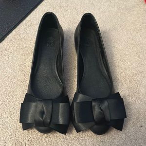 Charleston shoe company Charlotte